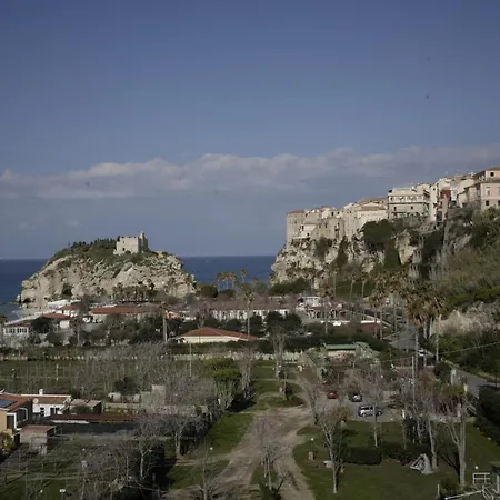 Giulymar * Tropea