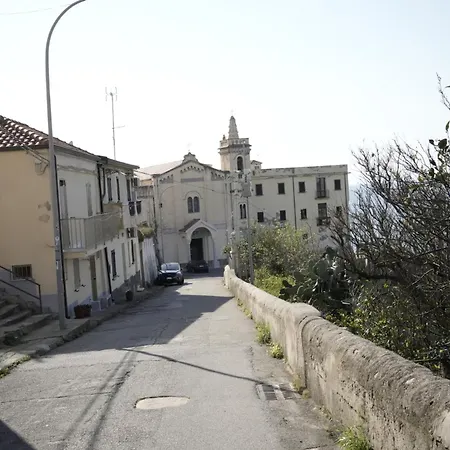 Giulymar Apartamento Tropea